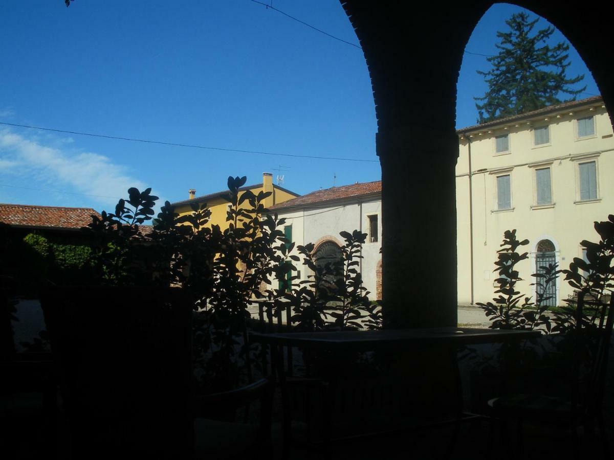 Ferienwohnung Residenza Torre Antica Sommacampagna Exterior foto